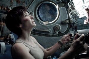 Aquella vez que David Fincher le dijo a Alfonso Cuarón que 'Gravity' era imposible de rodar... y James Cameron se vino arriba con la solución