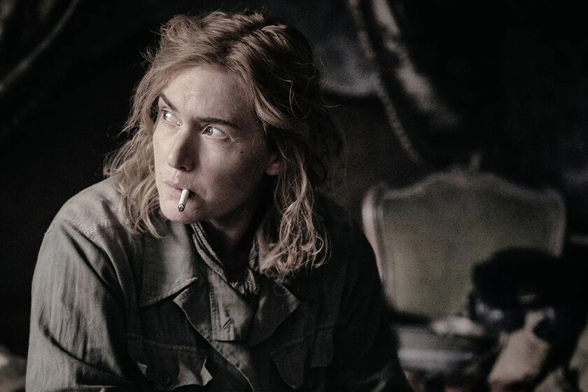 "No estoy en Ucrania, estoy trabajando". Kate Winslet cree que no tiene nada de valiente que una actriz muestre su cuerpo y su rostro al natural