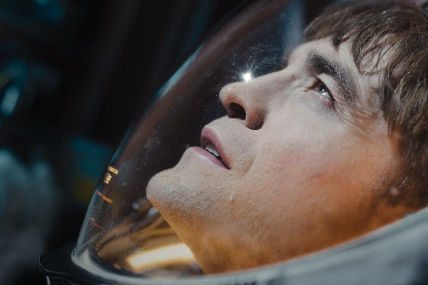 Robert Pattinson muere sin parar en el nuevo tráiler de 'Mickey 17', lo nuevo del director de 'Parásitos' que vuelve a la ciencia ficción de 'Rompenieves'