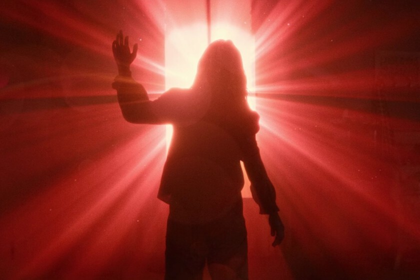 la película de terror y ciencia ficción "realmente única" que impresionó a Stephen King y Guillermo del Toro