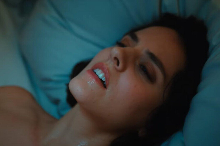 'Emmanuelle' (2024), crítica | Trata de actualizar el mito erótico pero el resultado es como un mal polvo de una noche: vacío, decepcionante, aburrido y fácil de olvidar