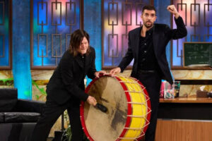 'La Revuelta' es una gilipollez autoconsciente, sí, pero 'El Hormiguero' no tiene nada que hacer contra el festival de lo inesperado y lo imbécil de David Broncano