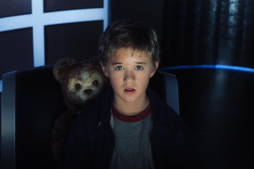 La IA llega a Max por la puerta de atrás, pero dejando claro que, si dependiera solo de los directivos, todo nuestro entretenimiento lo haría una máquina