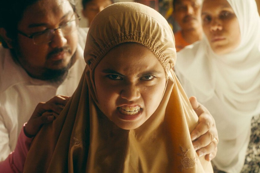 Tiger Stripes (2023) crítica: el coming of age más terrorífico del año