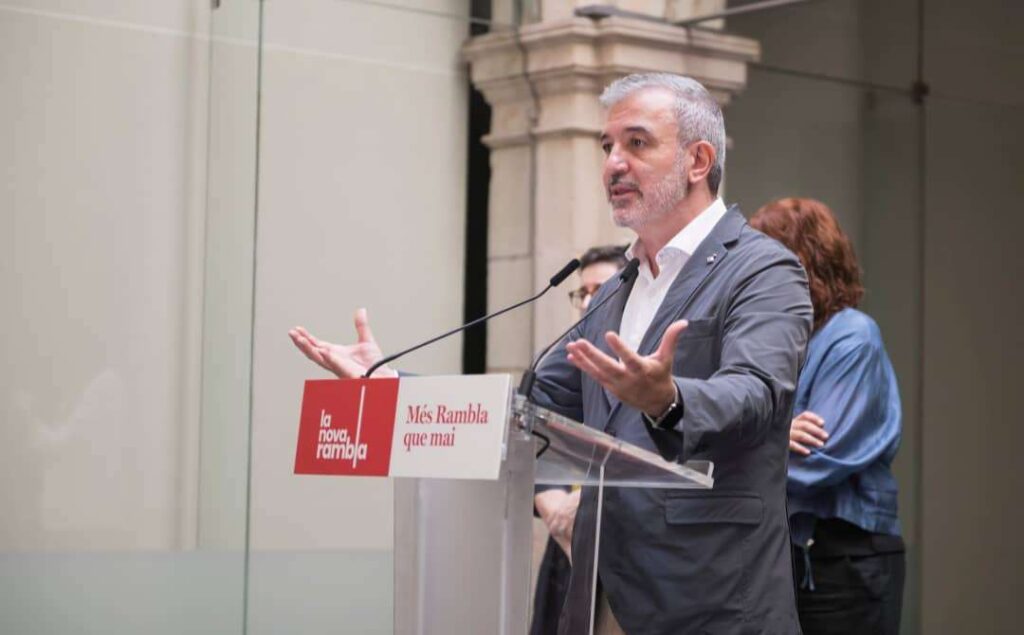 Alcalde español Jaume Collboni señala que X amenaza a la democracia