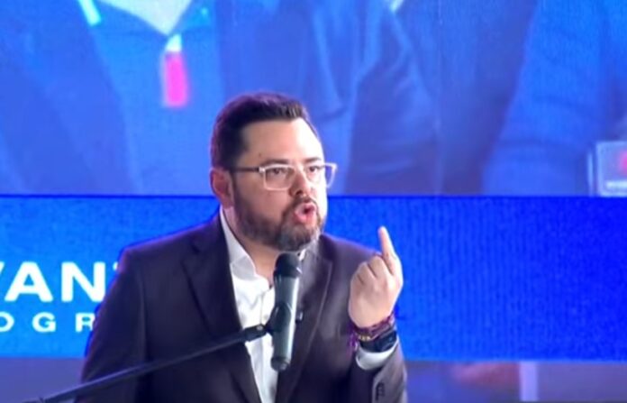 'Rechazo que desde otro país se organice el secuestro y asesinato del Presidente y la Vicepresidenta'