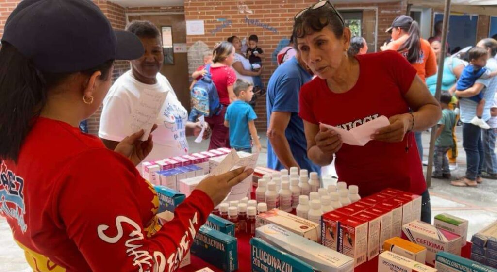 Atienden con jornadas de salud a comunidades de Carayaca