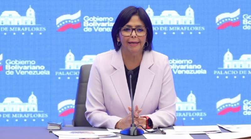 Autoridades revisaron planes para seguir impulsando la industria petrolera