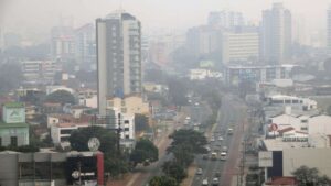 Bolivia anuncia modalidad de clases virtuales ante fuertes incendios