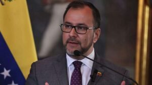 Canciller Gil fustiga declaraciones injerencistas del Secretario de Estado gringo