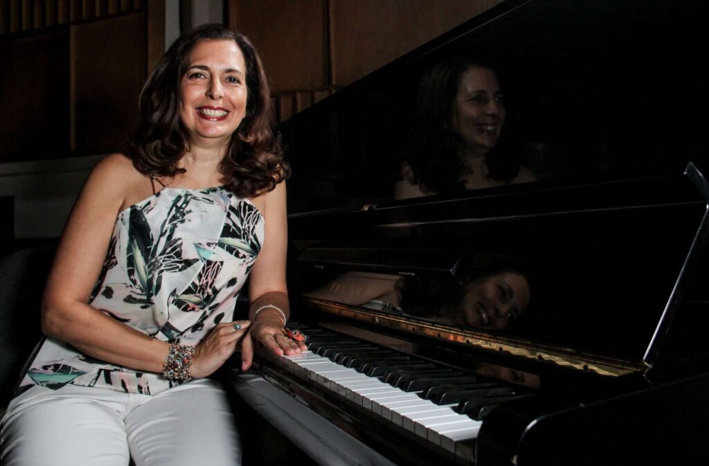 Clara Rodríguez difunde afuera nuestra música