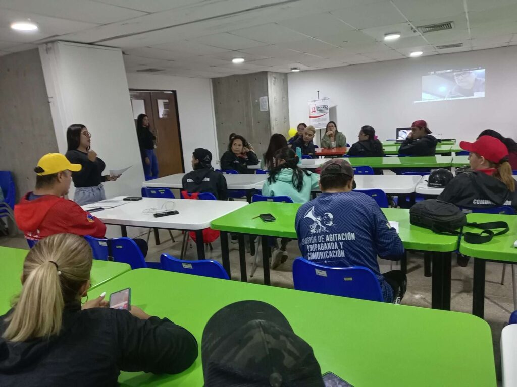 Comunicadores larenses elevan propuesta al Congreso del Bloque Histórico