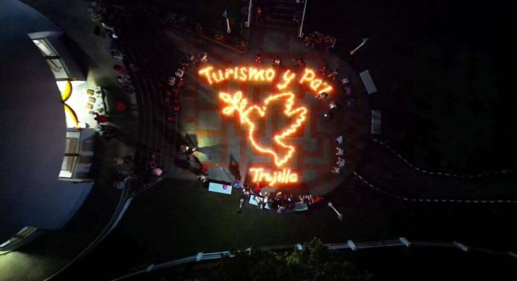 Con velada musical y cultural trujillanos enviaron mensaje de paz