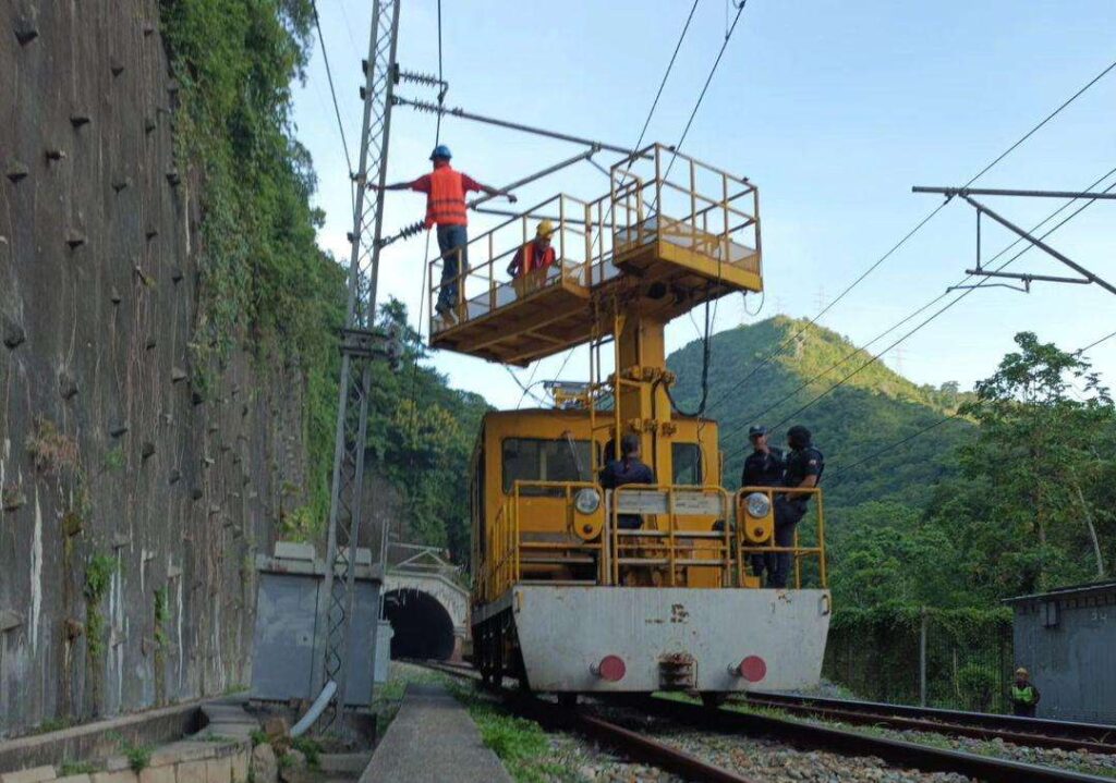 Con vía única temporal trabajará línea férrea Caracas-Cúa este domingo