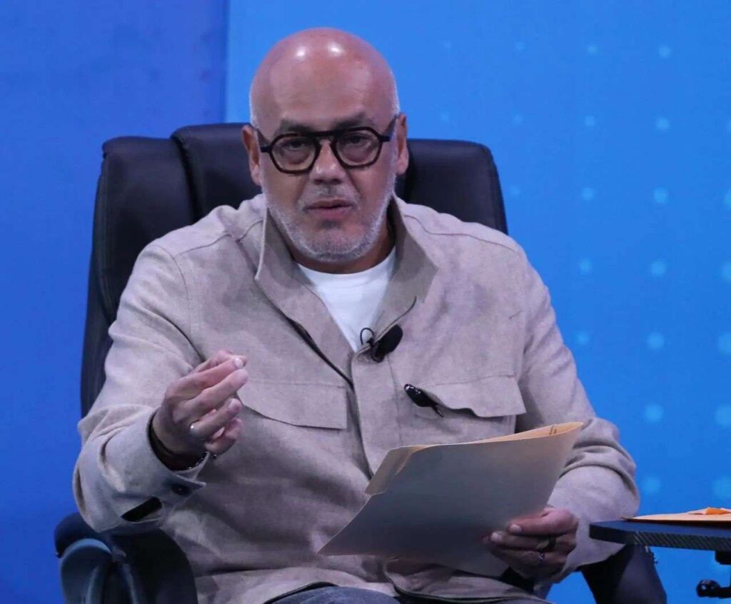 Edmundo González se reunió con empresarios españoles para martillarlos