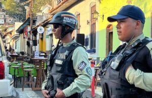 Una pareja asesinó de múltiples puñaladas a un sexagenario dentro de su apartamento en El Hatillo