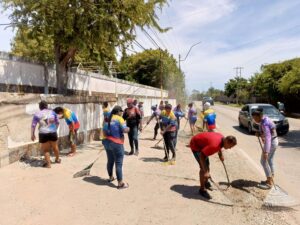 En Antolín del Campo avanza la limpieza de espacios públicos