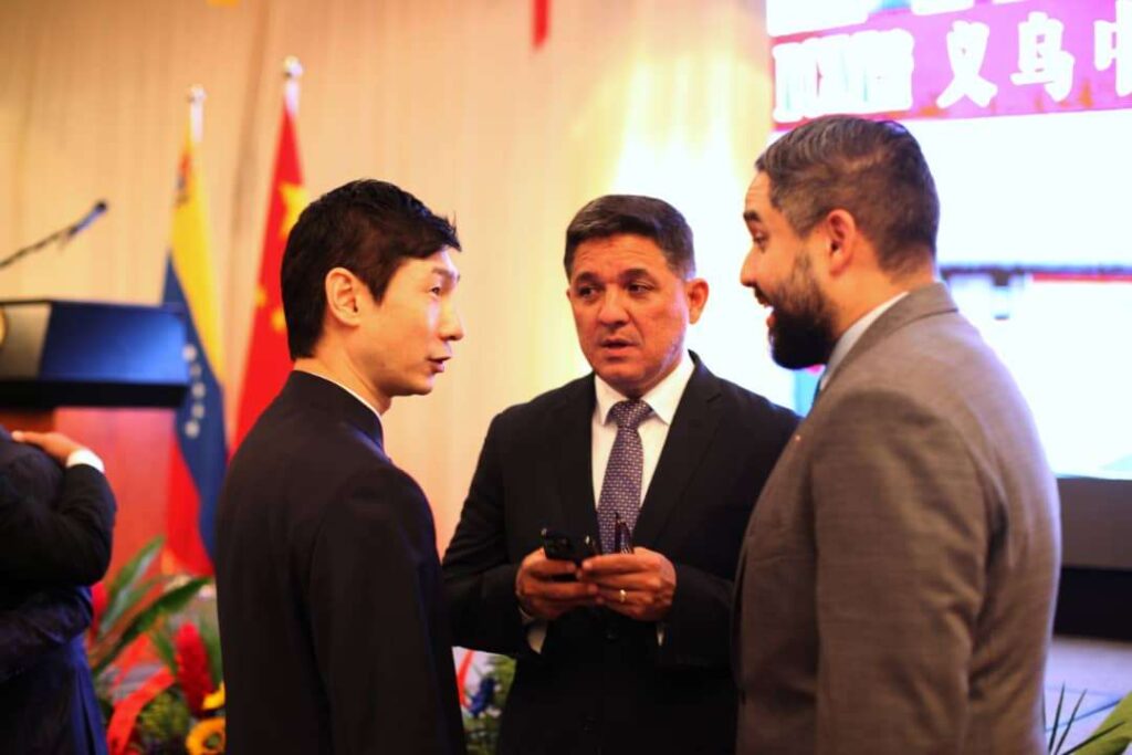 En Caracas celebraron los primeros 75 años de la República Popular China