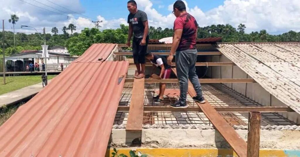 Escuelas en Delta Amacuro son abordadas por las Bricomiles