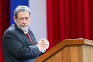 Gonsalves: a Guyana le conviene que Maduro sea presidente
