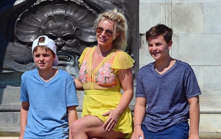 Britney Spears continuará pagando la manutención de su hijo a pesar de alcanzar la mayoría de edad