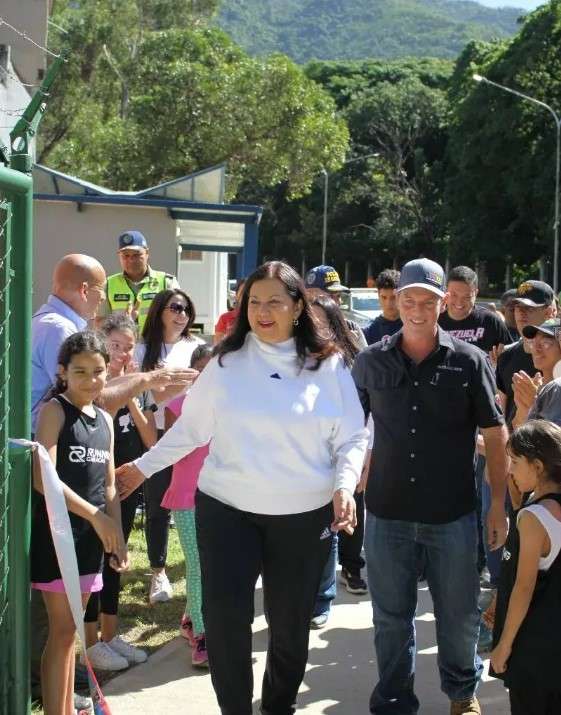 Inaugurado parque Manolo El Cochero en San Bernardino
