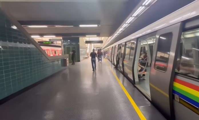Incorporan al Metro de Caracas tren recuperado por mano de obra nacional