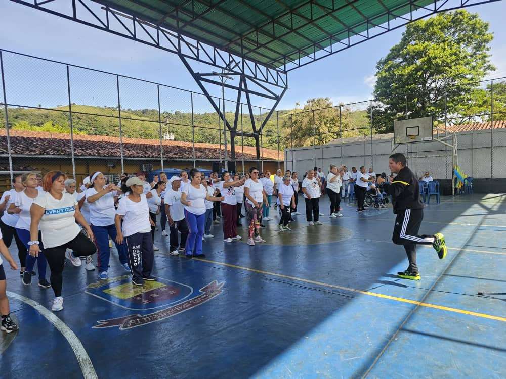 Inicia Plan Adulto Mayor Activo en espacios recuperados de San Cristóbal