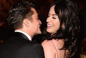 'Cuando lava los platos lo recompenso con…'