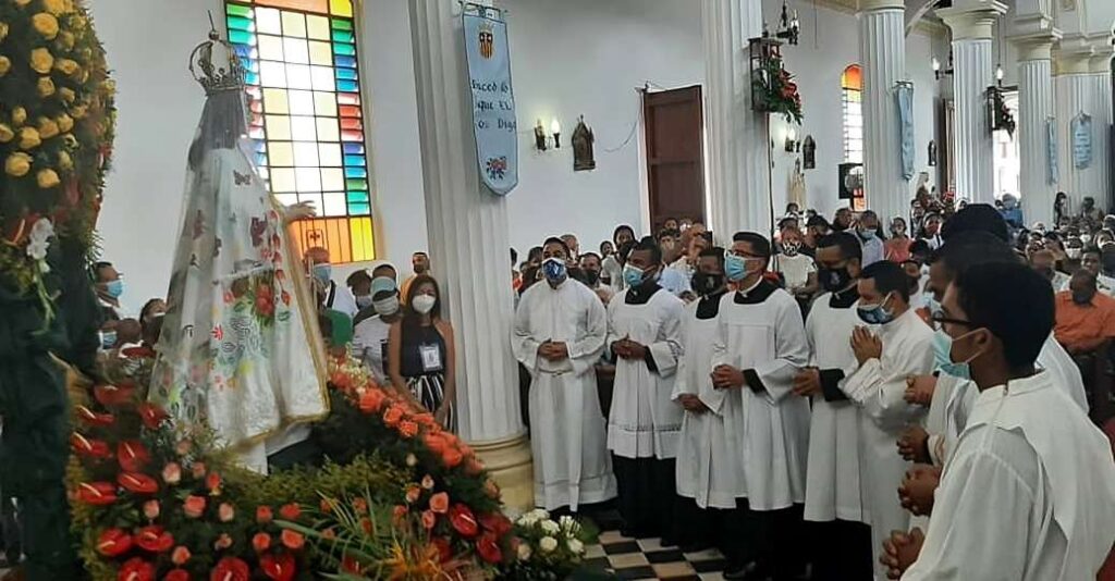 La Virgen de la Merced protege a Caracas