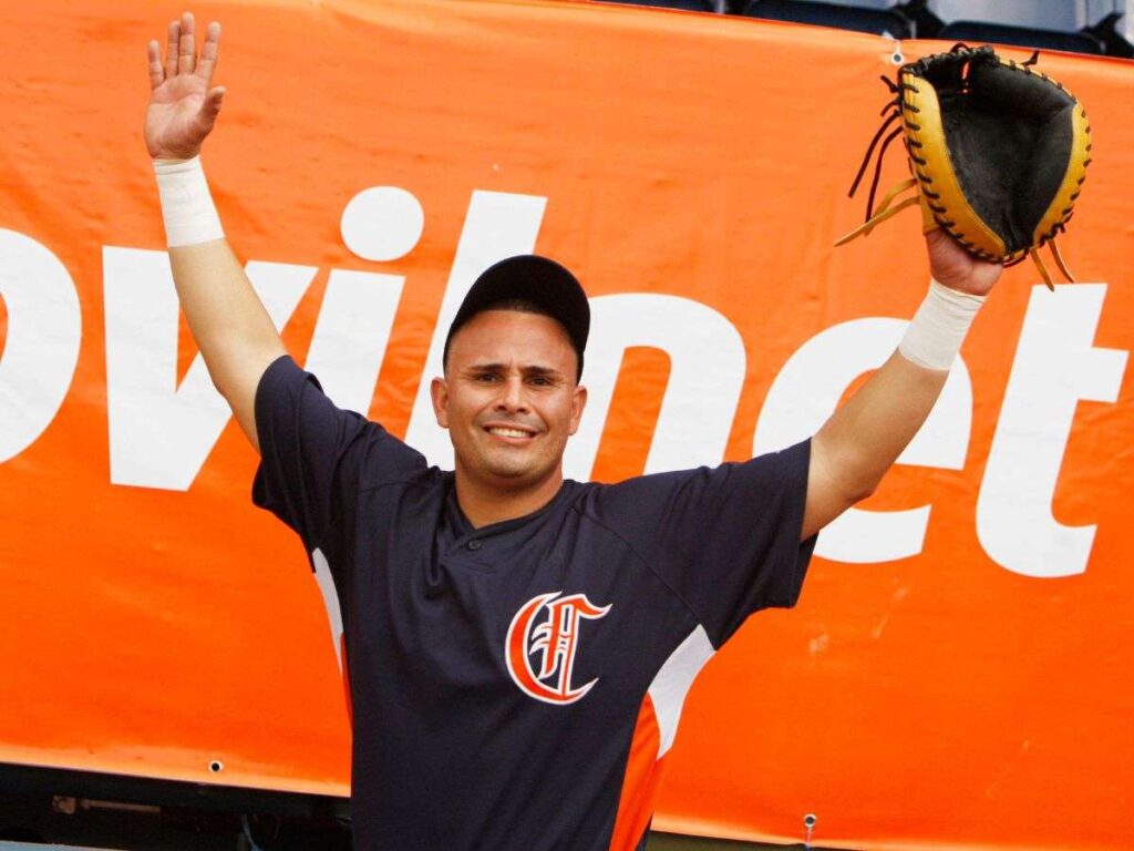 Leones refuerza su bateo con Eliézer Afonzo