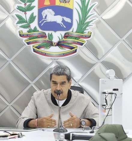 Maduro: Venezolanos tienen espacios para construir el futuro del país