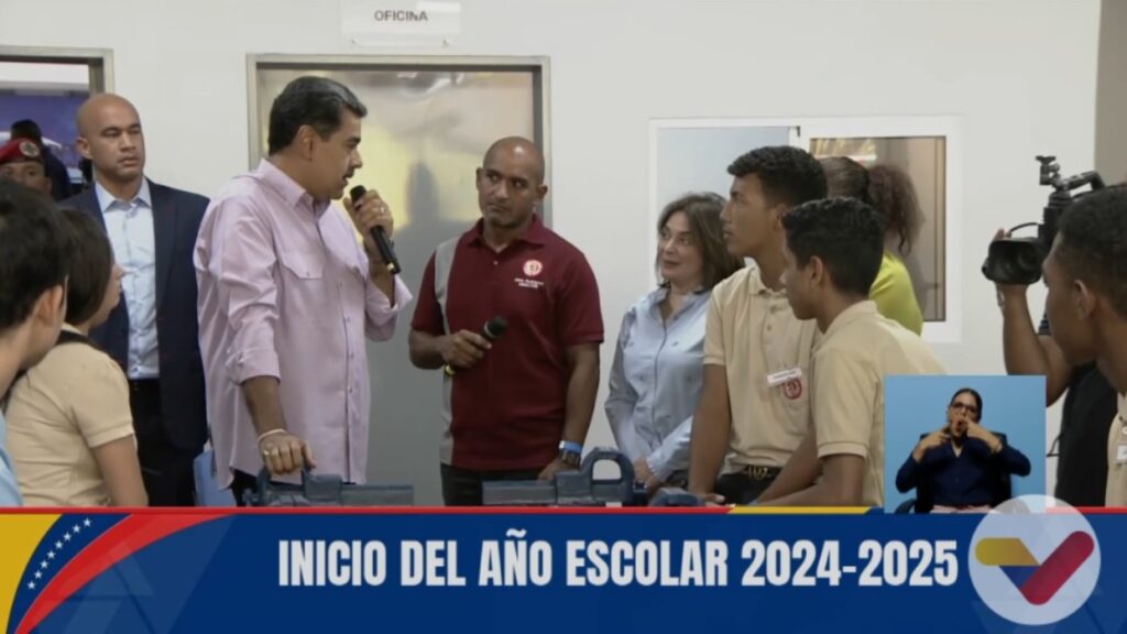 Maduro instó a recuperar la matrícula al 100% y las condiciones de trabajo de los docentes
