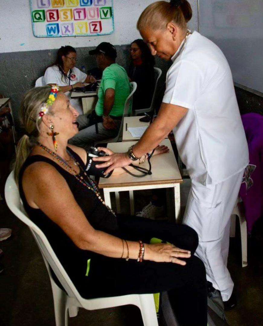 Más de 600 abuelos fueron atendidos en El Junquito