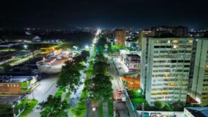 Mejoran alumbrado en comunidades de Naguanagua con el 1x10