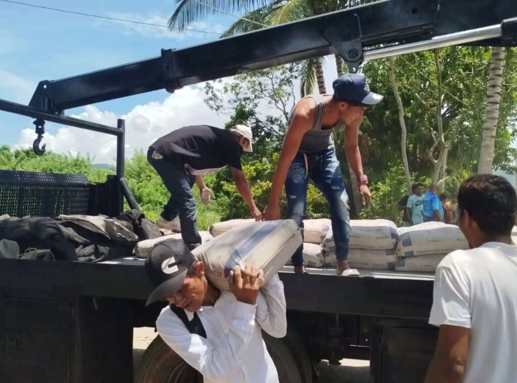 Otorgan materiales para reparar 100 casas en Cariaco