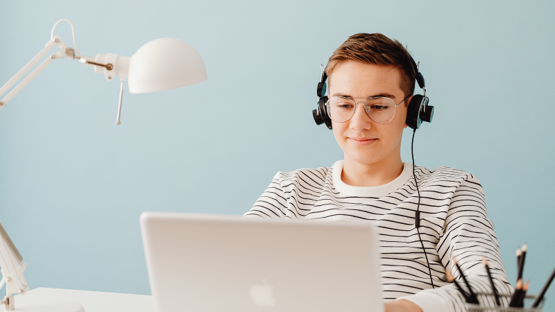 Planes Banesco para los jóvenes: inserción financiera e independencia