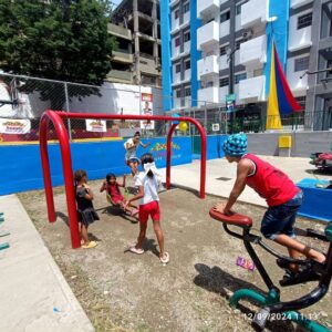 Reinauguraron plaza y parque refaccionados en Ciudad Lebrún