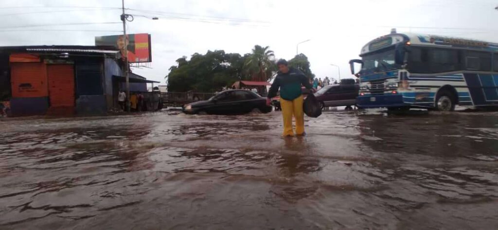 Un fallecido y pérdidas materiales dejan lluvias en el Zulia