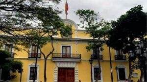 Venezuela rechaza “aspiraciones golpistas” de EEUU y países satélites