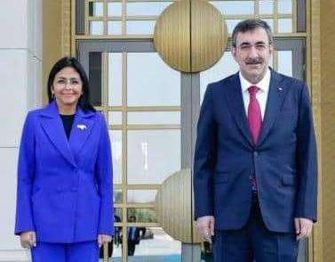 Vicepresidenta llegó a Türkiye para fortalecer relaciones de cooperación