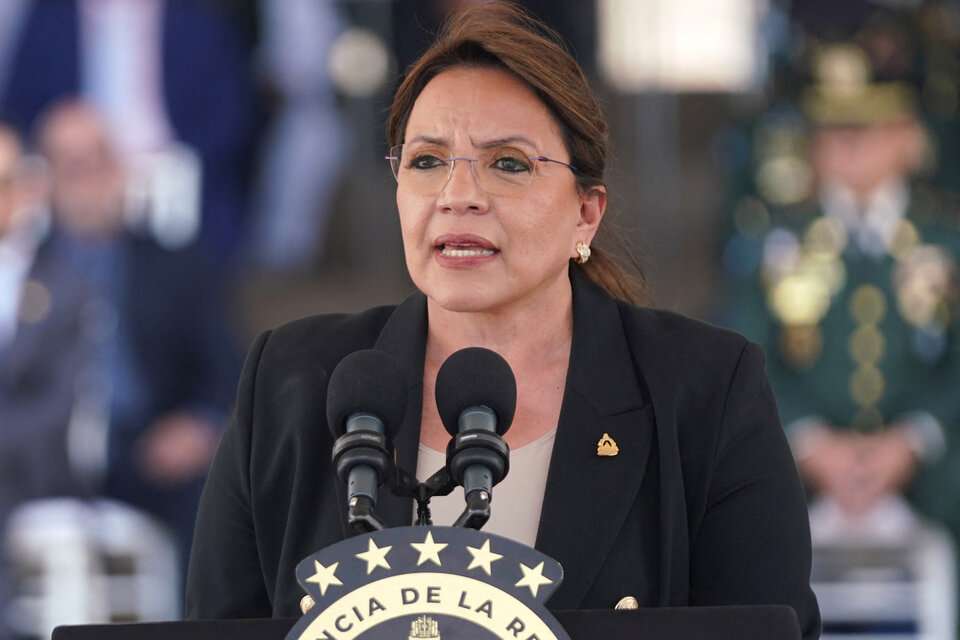 Xiomara Castro llama al pueblo hondureño a organizarse contra el golpe de Estado