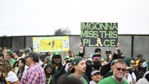 Los Atléticos se despiden de Oakland tras 57 años y cuatro series mundiales