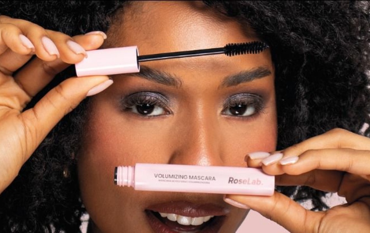 ¡Atención amantes del maquillaje! Roselab llega para resaltar la belleza de las venezolanas