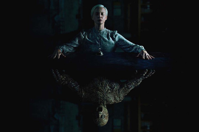 'Oddity' es un simpático viaje al pasado del terror británico con muñeco maldito y un misterio muy absorbente