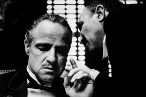 Así fue la inusual técnica de trabajo de Marlon Brando en 'El padrino', una mítica cinta en la que nunca memorizó ni una sola línea