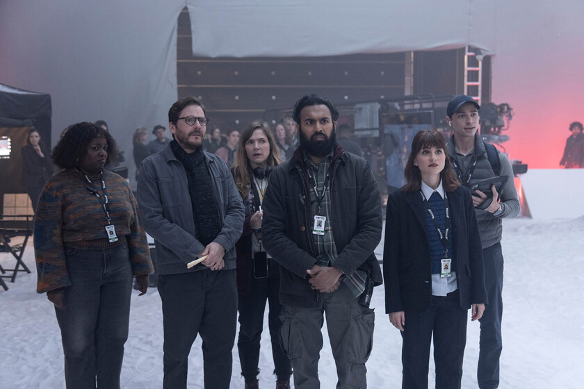 La franquicia (2024) Crítica - una divertida sátira del caos en la churrería del cine de Marvel y DC