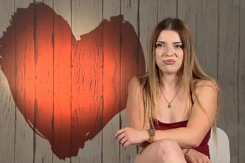 'First Dates', una soltera de Sant Joan Despí confiesa a la camarera su verdadera impresión sobre la cita. "Socorro, sácame de aquí"