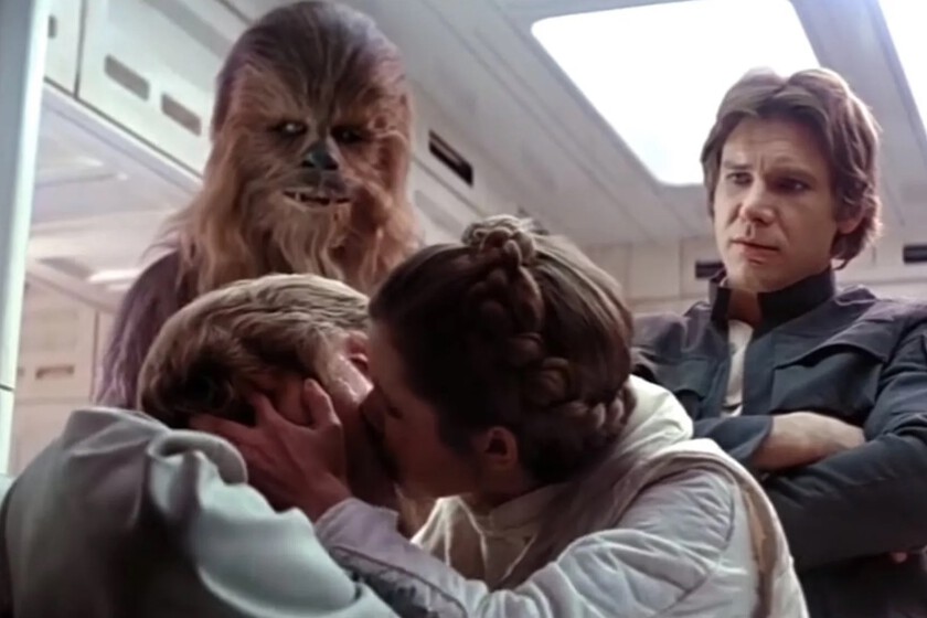 "No teníamos lo que necesitábamos". Por qué George Lucas decidió convertir a Luke y Leia en hermanos mientras escribía 'El retorno del Jedi'