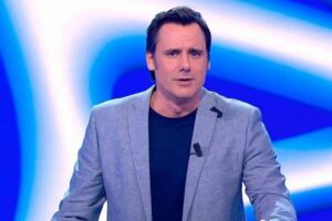 Telecinco intenta levantar las audiencias adelantando quiénes darán las uvas en las Campanadas 2024/2025